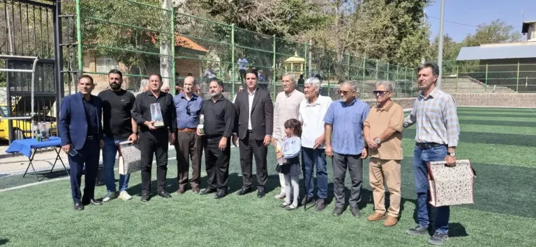 برگزاری دیدار دوستانه پیشکسوتان فوتبال در بومهن